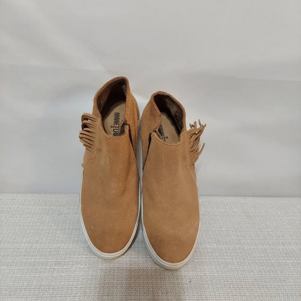 Minnetonka‎ Single Fringe Side Zip Boot Women's 8 Tan Suede Boho Festival